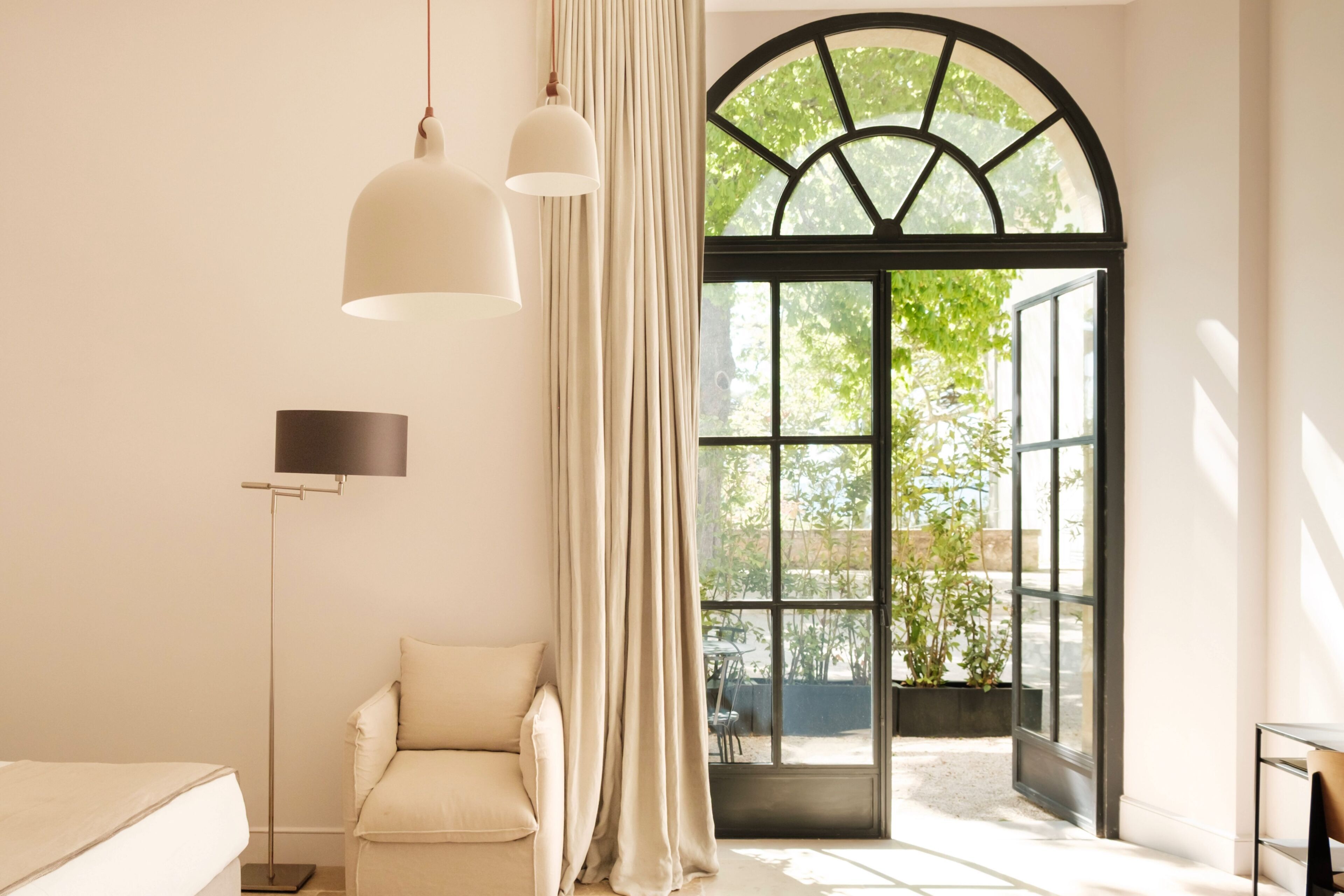 Superior Room | Premium bedding, free minibar items, in-room safe, desk