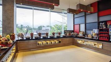 Breakfast, lunch, dinner served; international cuisine