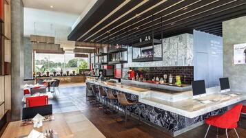 Breakfast, lunch, dinner served; international cuisine