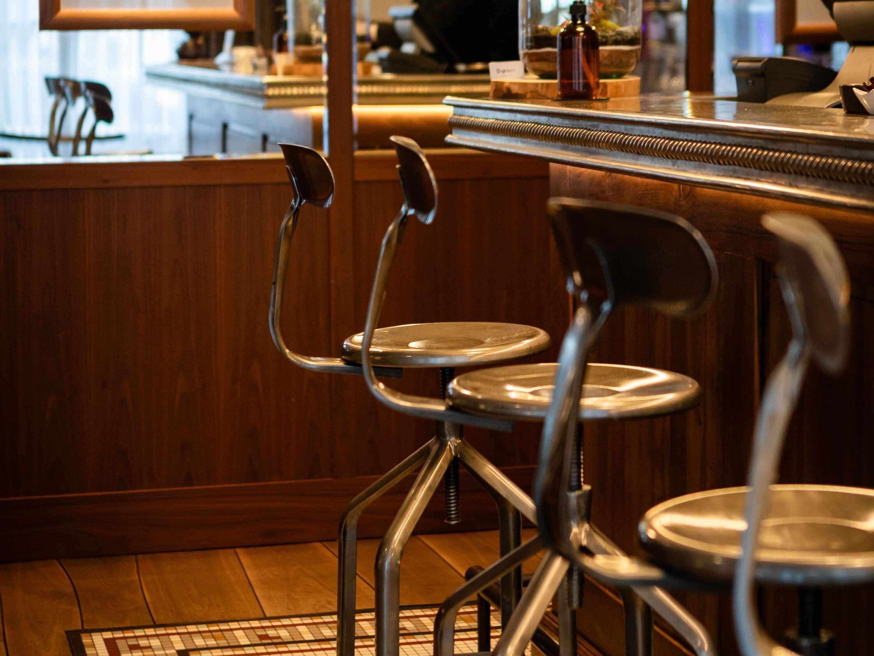 Bar (en el alojamiento)