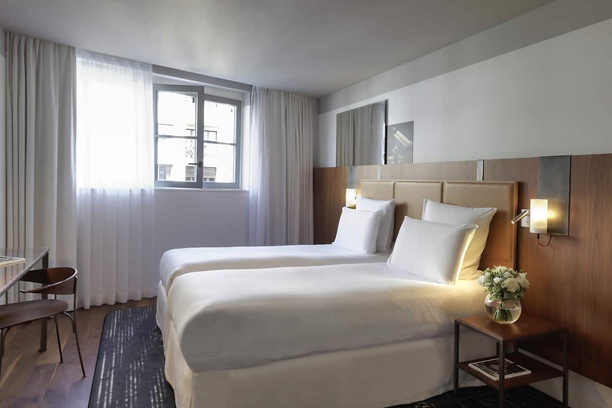 Chambre Supérieure avec lits jumeaux, 2 lits une place | Literie de qualité supérieure, minibar, coffres-forts dans les chambres