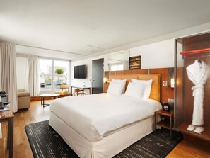 Deluxe Suite, 1 King Bed, Terrace | Premium bedding, minibar, in-room safe, desk - Boutet Bastille Hotel Paris - MGallery Collection (Paris)