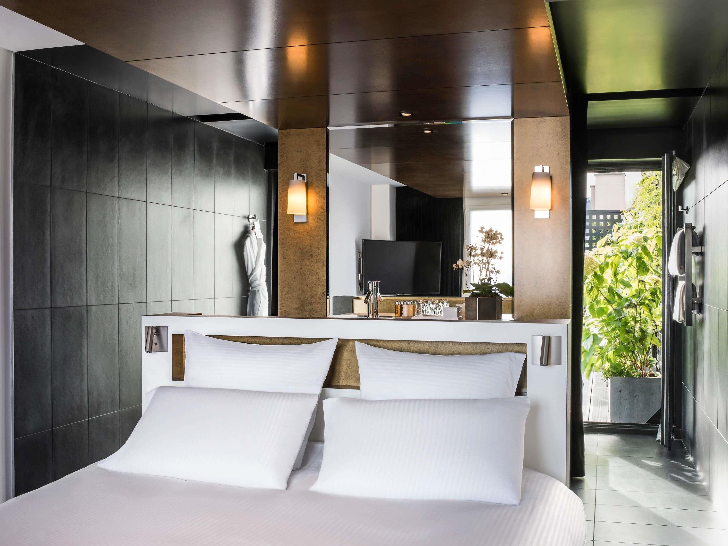 Suite Signature, 1 cama de matrimonio grande (Teck Executive) | Ropa de cama de alta calidad, minibar, caja fuerte y escritorio