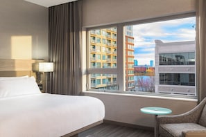 Suite, 1 Bedroom | Minibar, in-room safe, desk, iron/ironing board