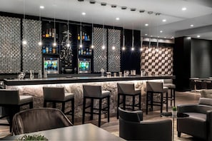 Lobby lounge - AC Hotel by Marriott Boston North (Medford)