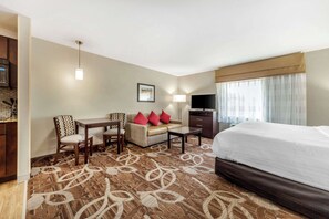 Suite, 1 King Bed with Sofa bed, Non Smoking