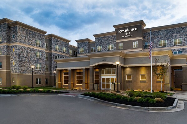 Exterior - Residence Inn by Marriott Kansas City at The Legends (Kansas City)