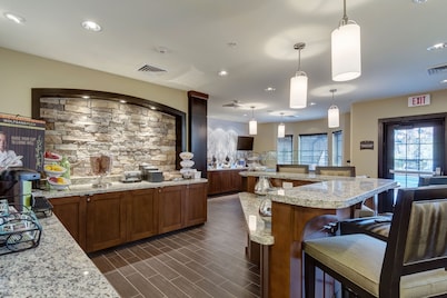 Staybridge Suites St Louis - Westport by IHG