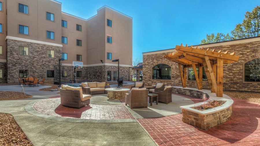 Staybridge Suites St Louis - Westport by IHG