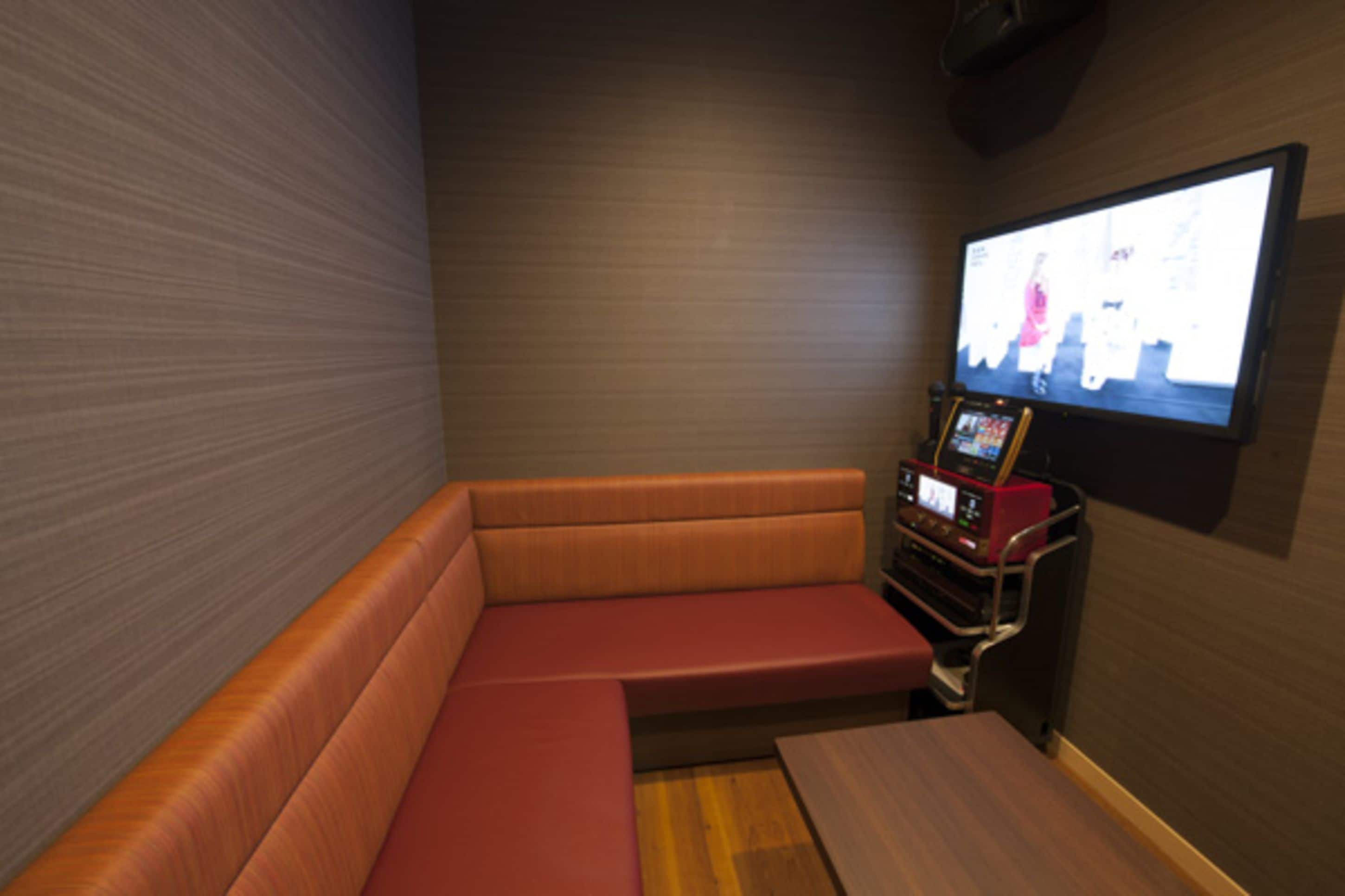 karaoke room