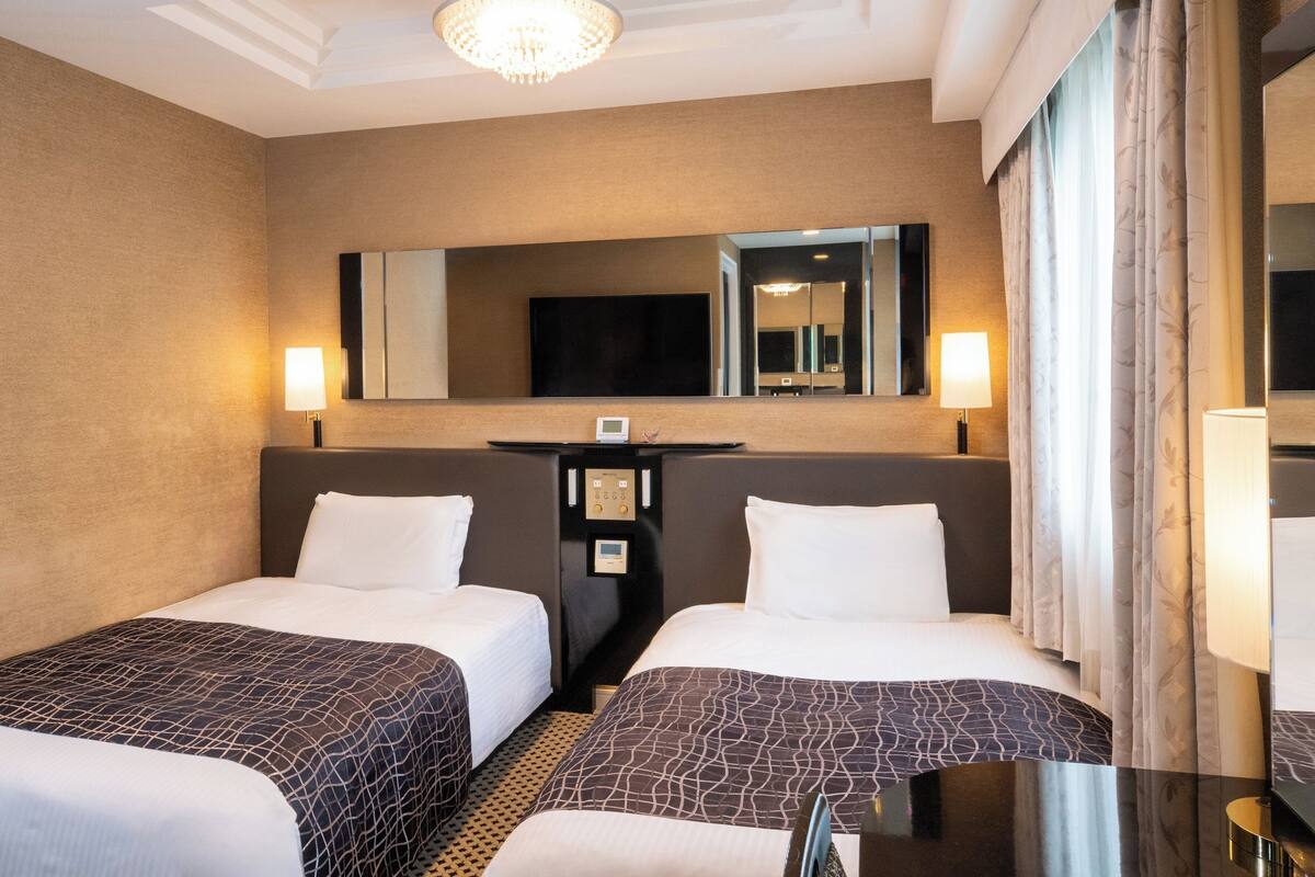 1 bedroom, desk, blackout curtains, bed sheets