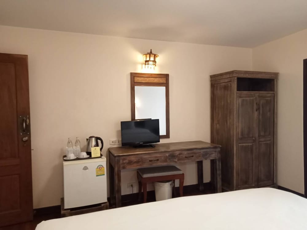 Sri-pat Guesthouse by null