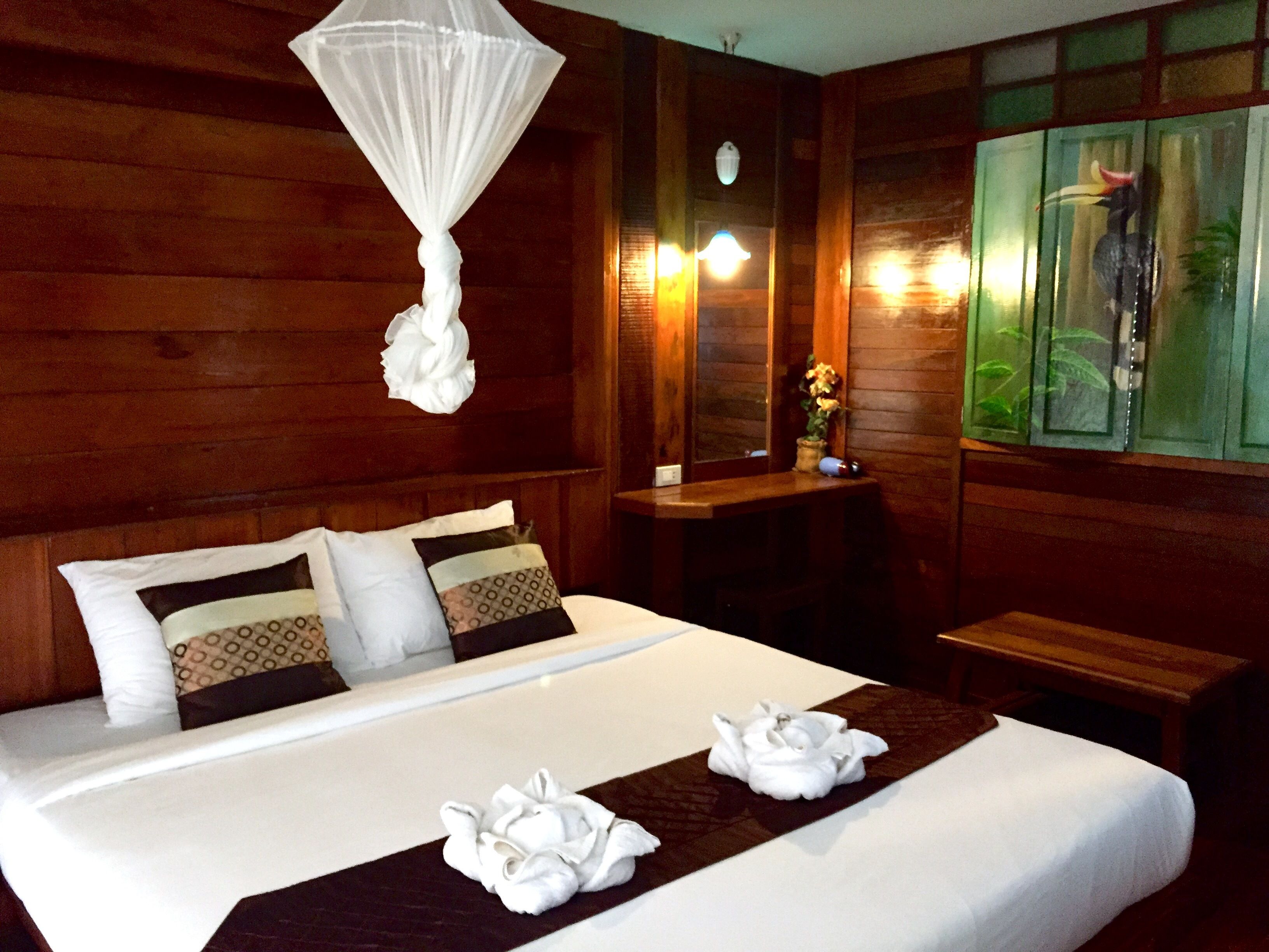family garden view bungalow  | minibar, in-room safe, rollaway beds, bed sheets