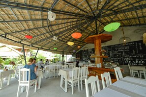 Breakfast, lunch and dinner served - Lan Anh Garden Resort (Phu Quoc)