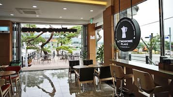 Cafe