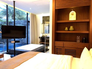 Suite | Edredones de plumas, cortinas opacas, sistema de insonorización