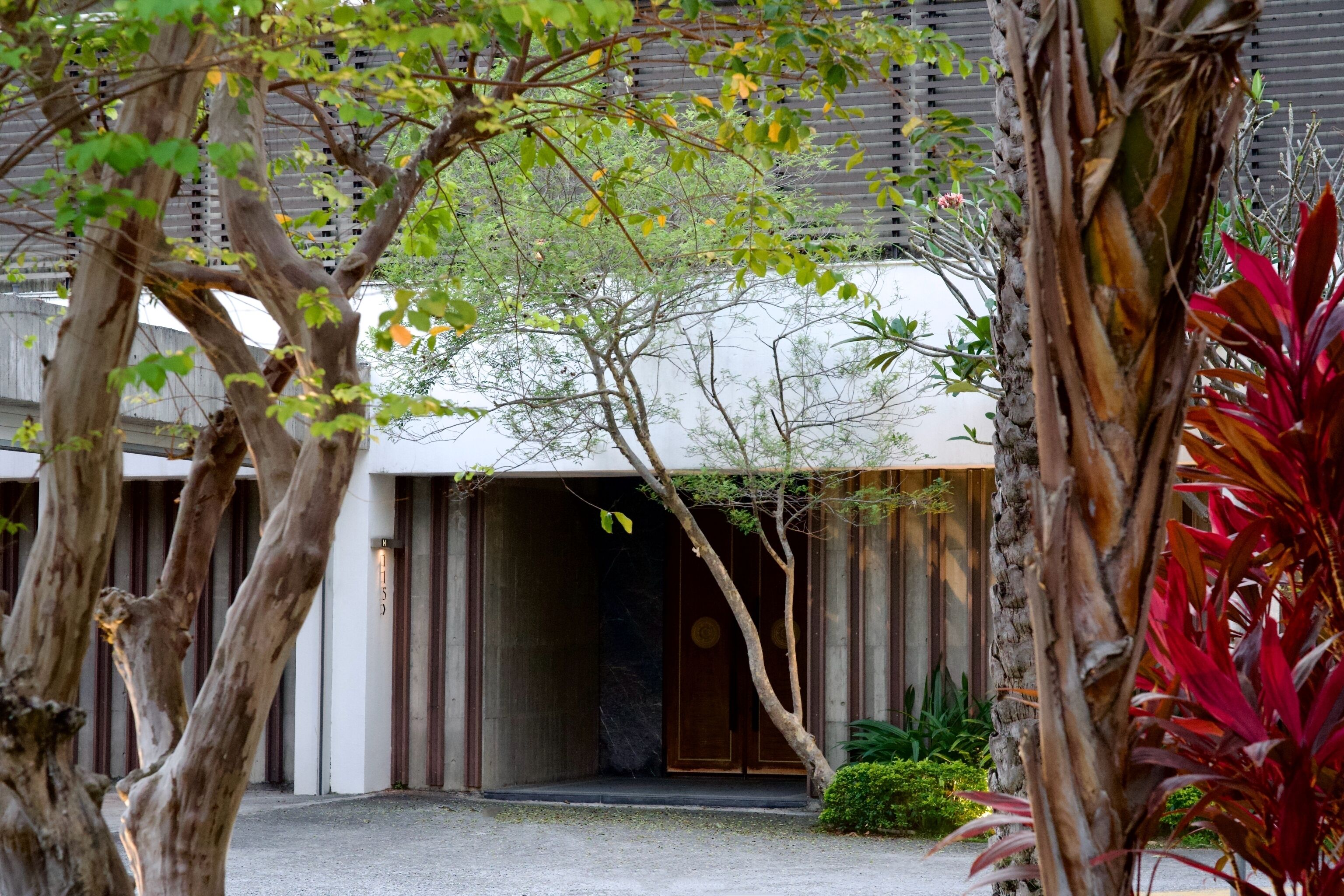 room for six | down duvets, blackout curtains, soundproofing, free wifi