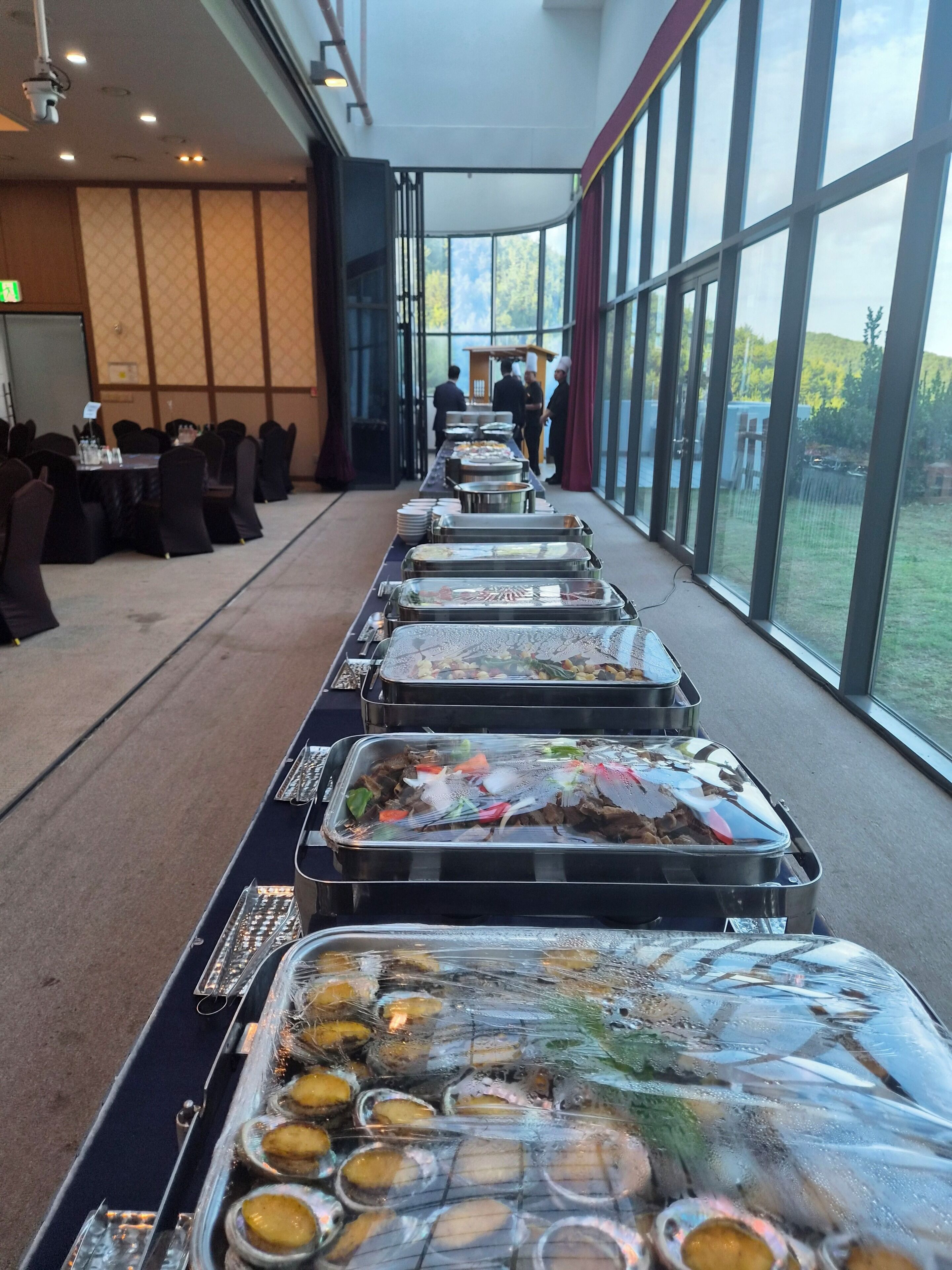 Banquet hall