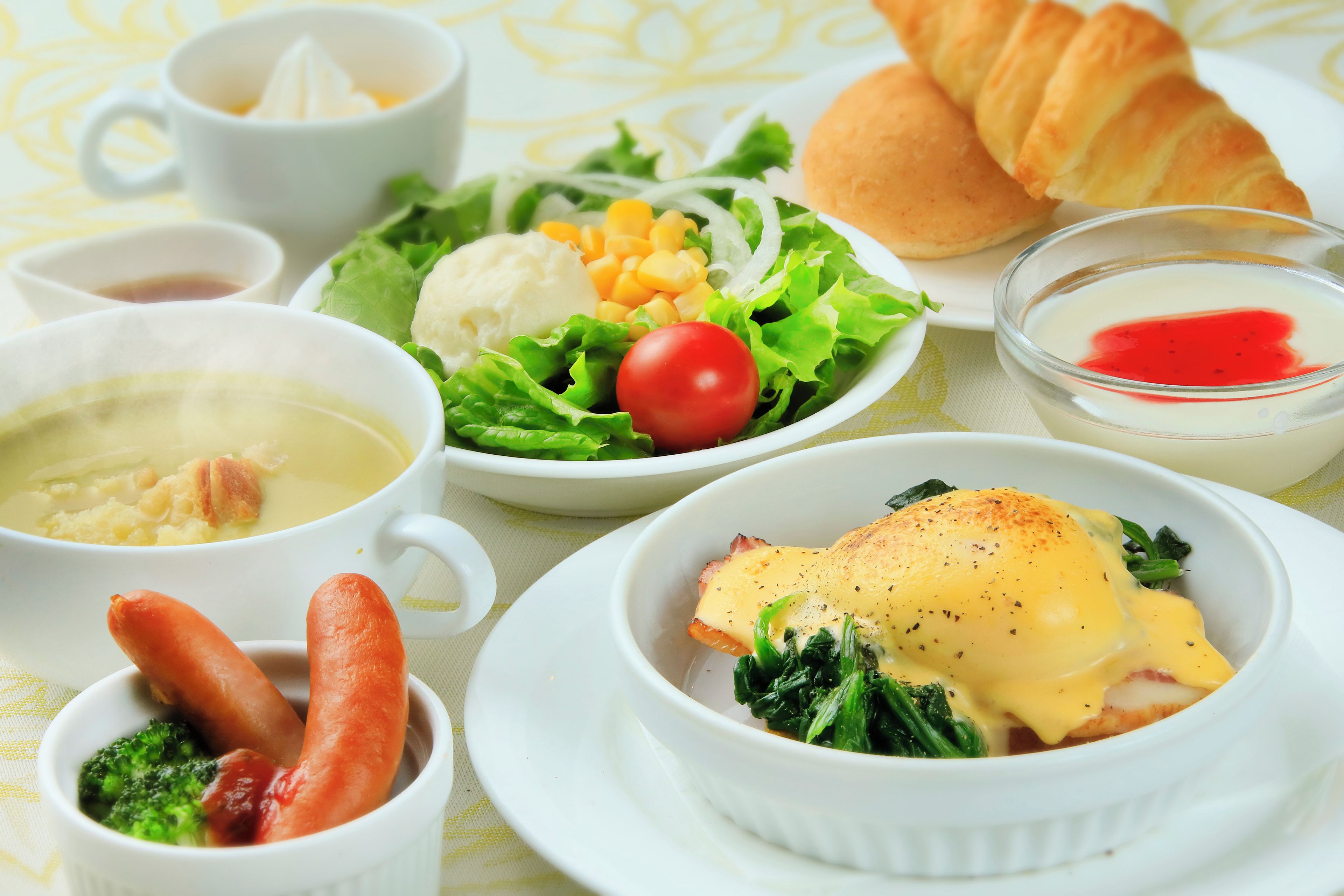 Daily full breakfast for a fee