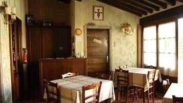 Colazione a buffet inclusa, servita tutte le mattine