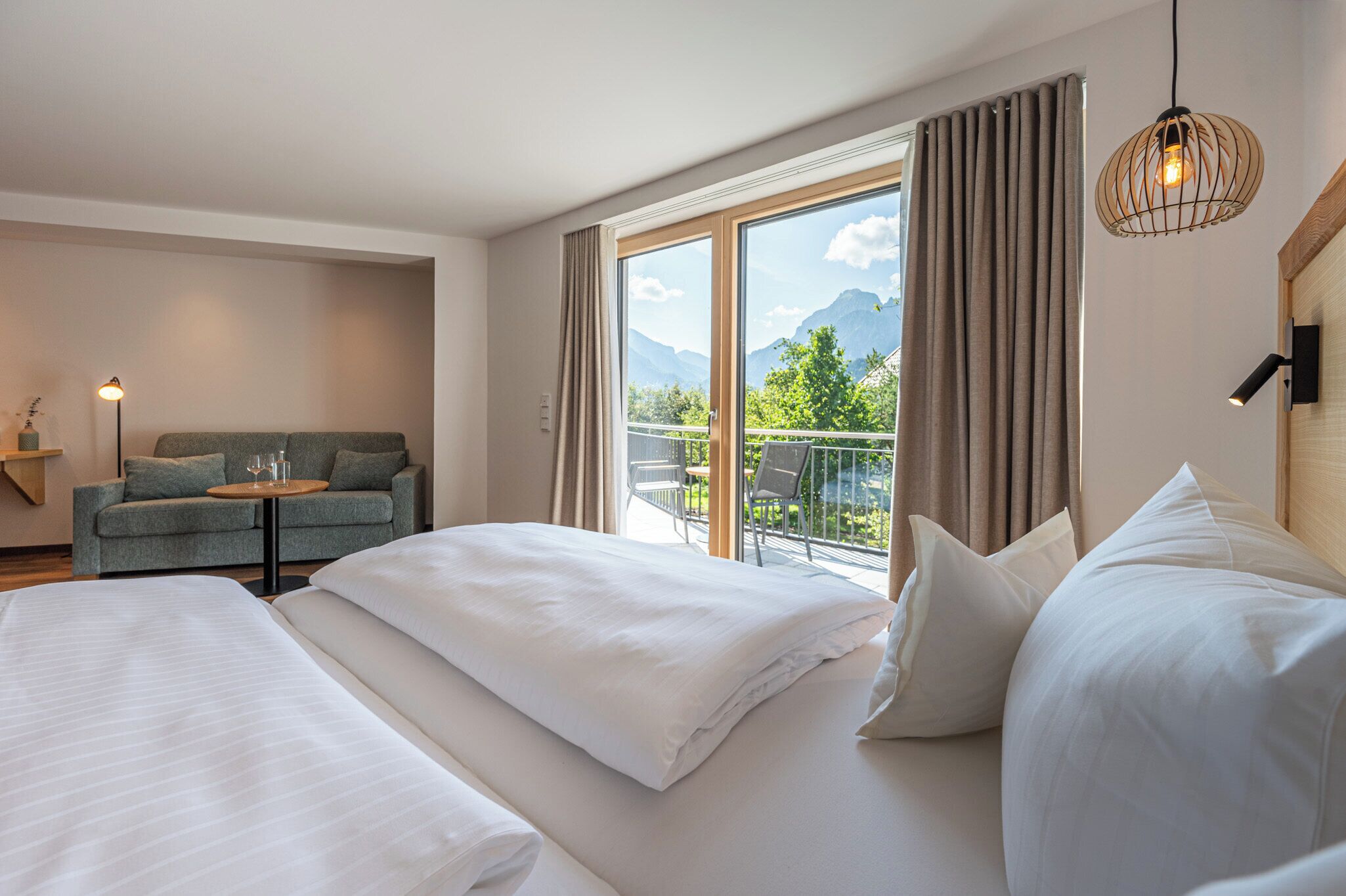 Studio – premium, fjellutsikt, ved fjell | Allergitestet sengetøy, safe på rommet og blendingsgardiner