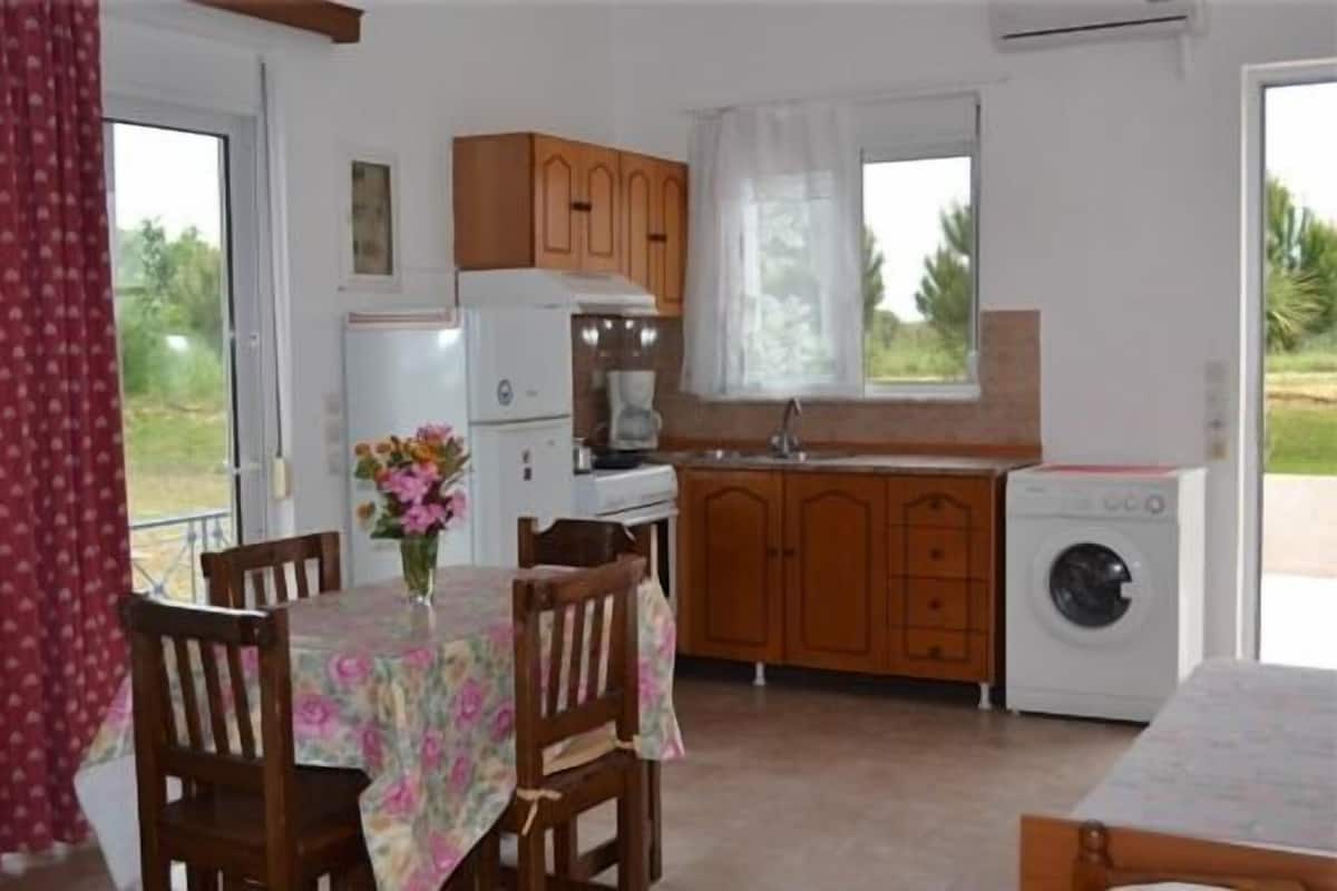 Apartment, 1 Schlafzimmer, Balkon, Poolblick | Wohnbereich