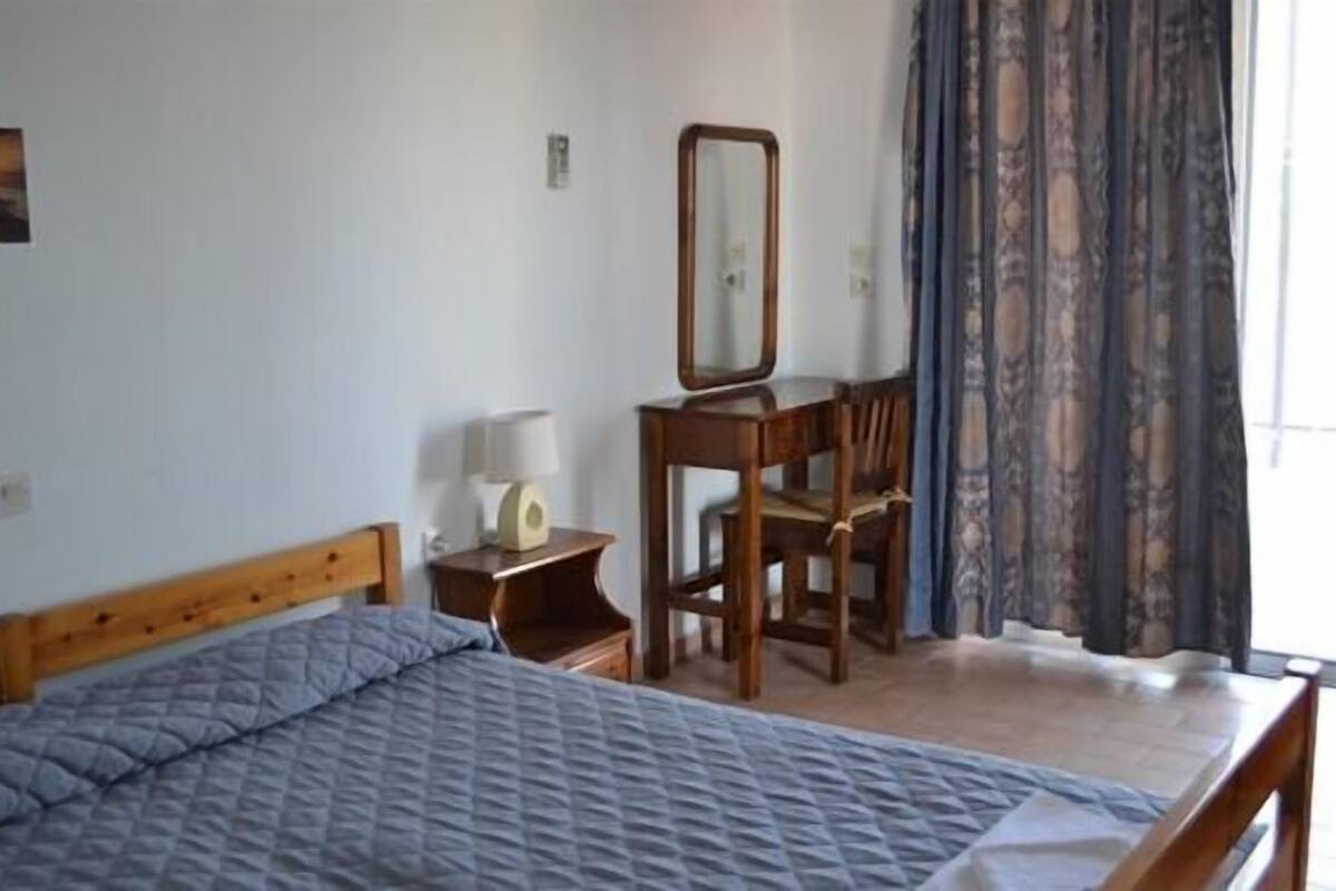 Iron/ironing board (on request), cribs (free), WiFi (free), bed sheets