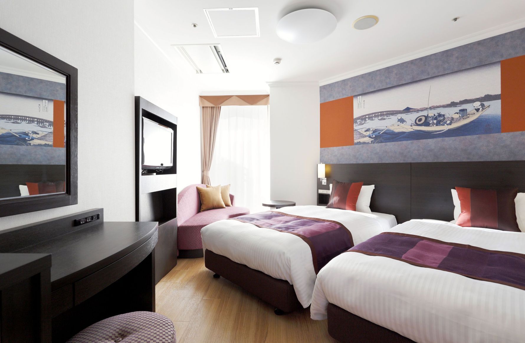 Caja de seguridad en la habitación y sistema de insonorización 