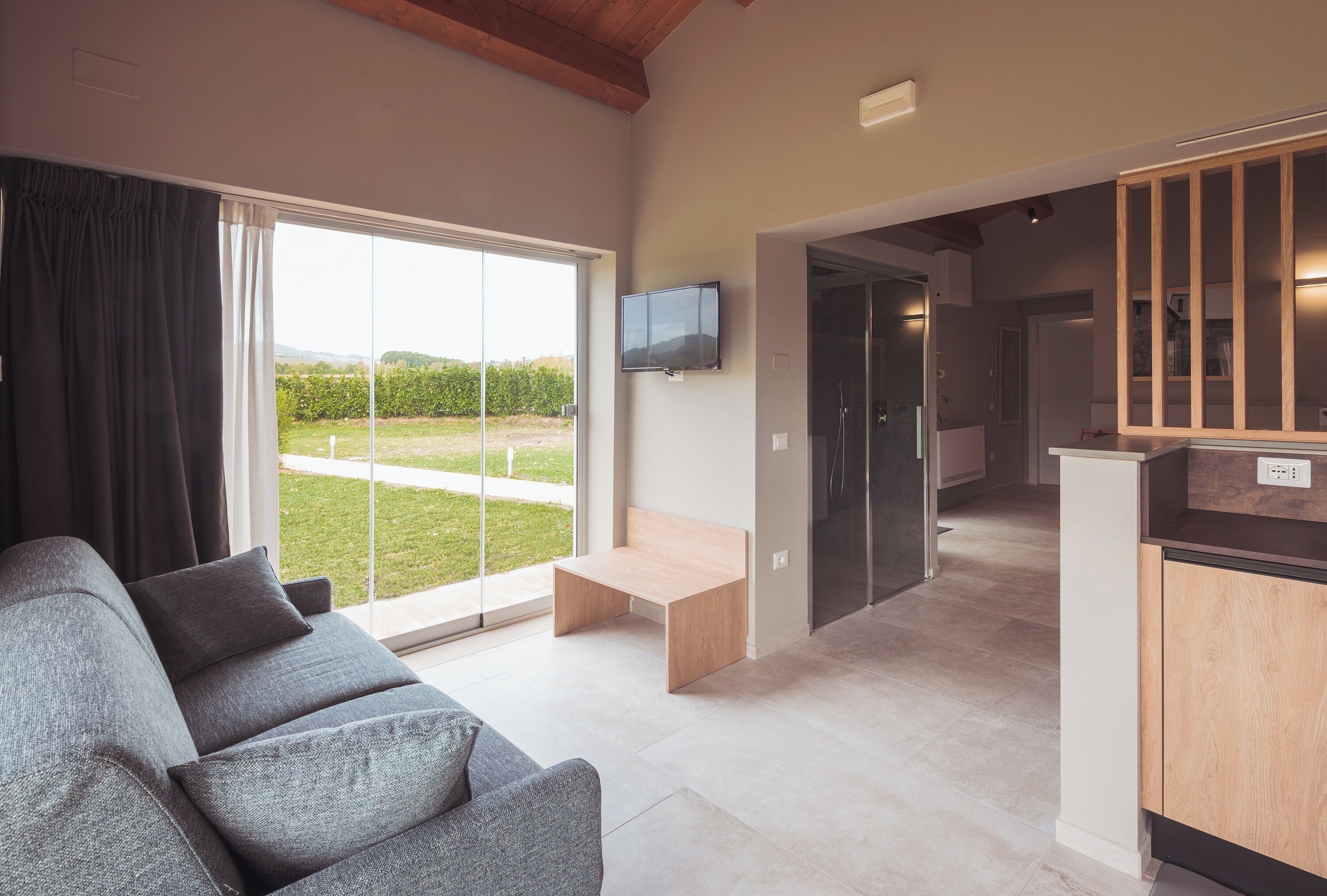 Suite La Quercia | Blackout drapes, free WiFi, bed sheets