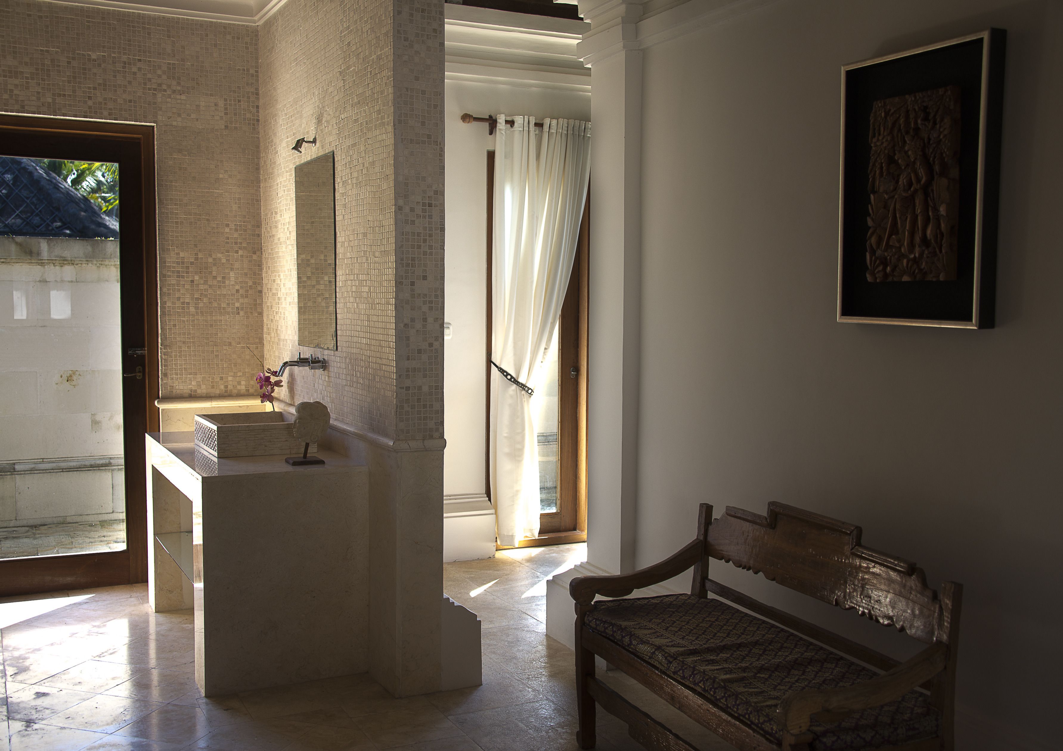 Guest House with Sea View | Bathroom | Separate tub and shower, free toiletries, towels