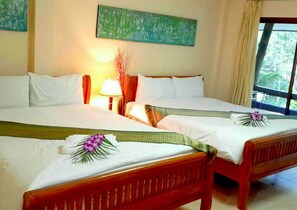 Rollaway beds - Suanphet Riverview Resort (Tha Yang)