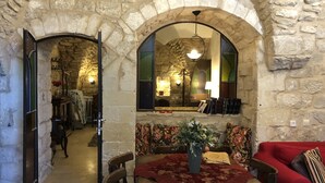 Interior entrance - Beit Yosef Guest House Zimmers Safed (Safed)