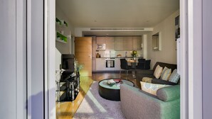 Room - St. George Wharf Serviced Apartments by TheSquare (London)