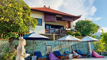 One Bedroom Villa (pool and ocean view)