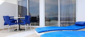 Christiana Hotel Apartments