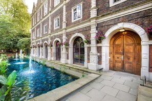 Pemandangan dari kamar