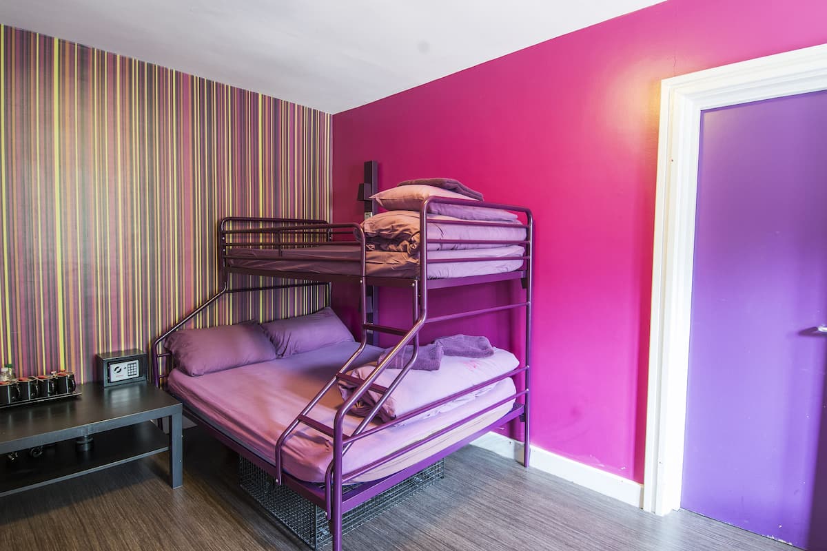 Triple Room Shared Bathroom | Free WiFi