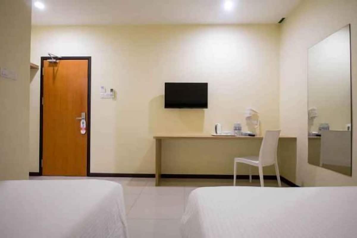 Escrivaninha, Wi-Fi de cortesia, roupa de cama