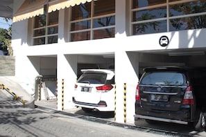 Property grounds - Cleo Business Hotel Walikota Mustajab City Center (Surabaya)