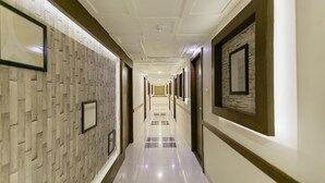 Unclassified image, 5 of 18, button - ZO Rooms Radisson Square (Indore)