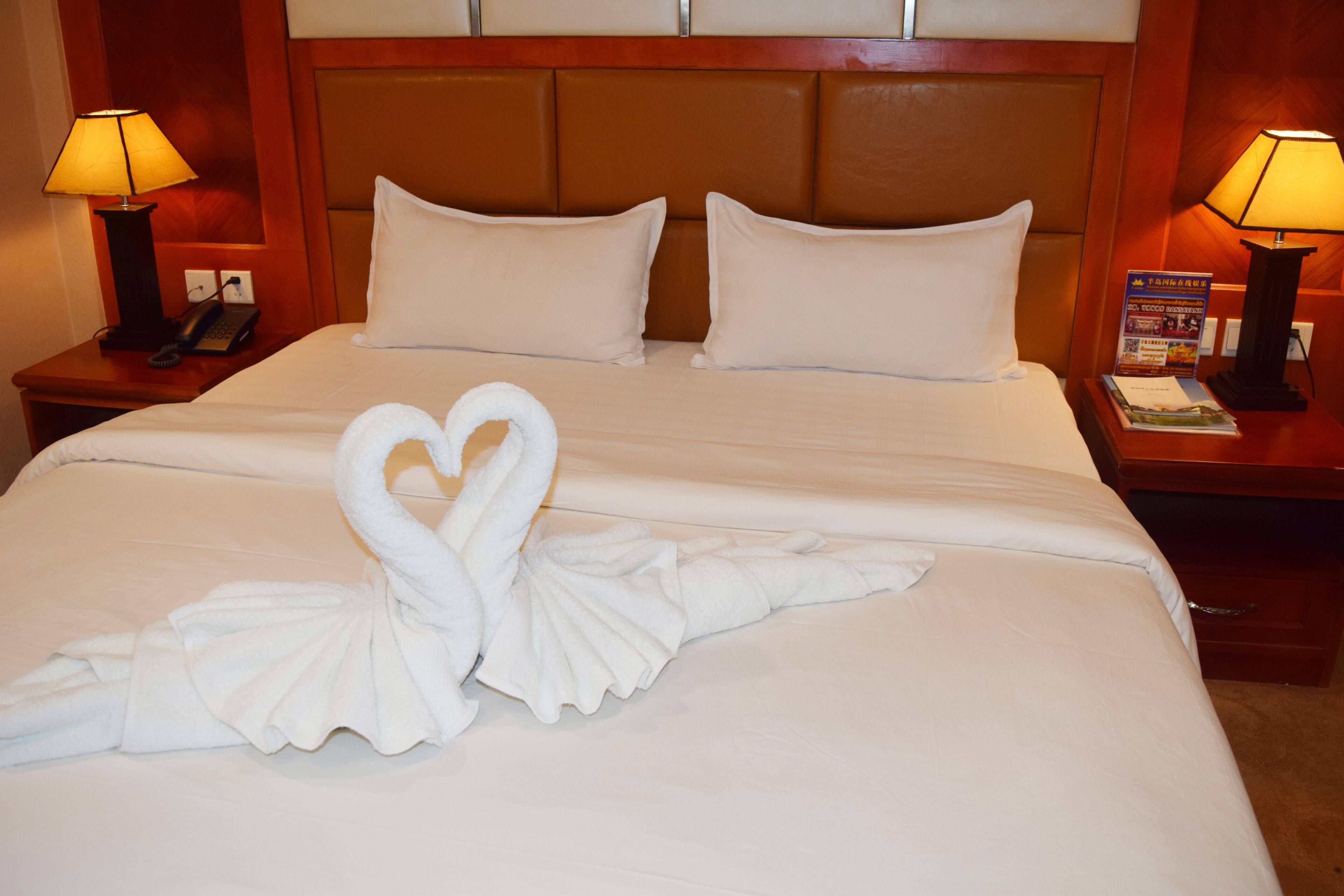 suite | premium bedding, minibar, in-room safe, desk