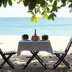 Breakfast, lunch, dinner served; international cuisine, beach views