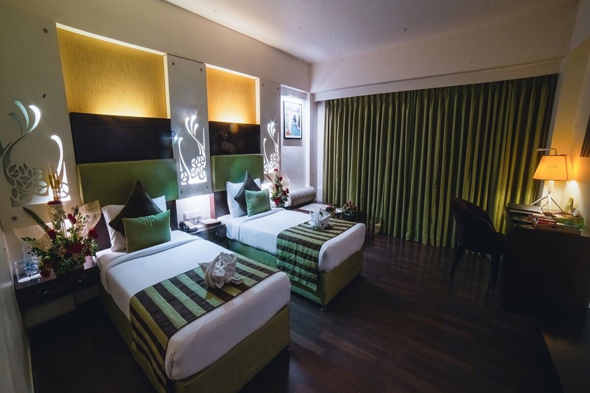 Premium bedding, minibar, in-room safe, desk