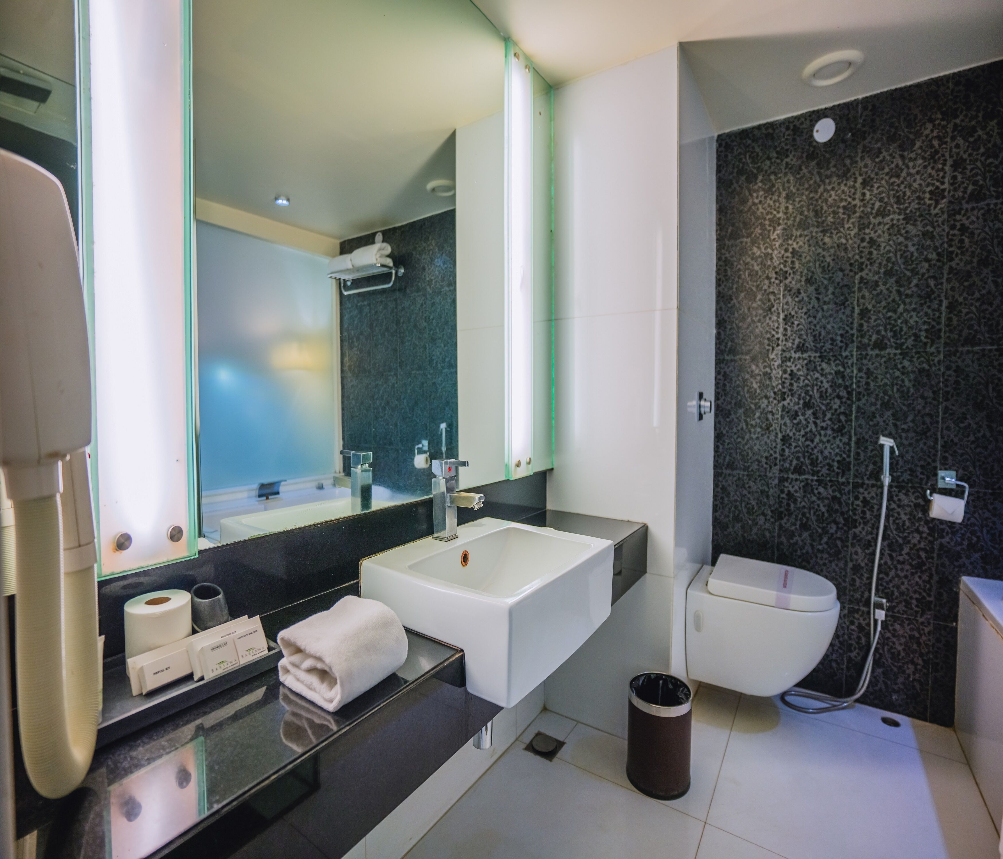 premium double room | bathroom | jetted bath, free toiletries, hair dryer, bathrobes
