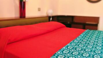 Tweepersoonskamer | Een strijkplank/strijkijzer, gratis wifi