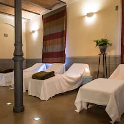 Couples treatment room(s), hot springs/mineral springs, body treatments