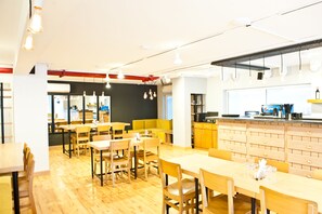 Dining - Bloomrooms @ Indiranagar (Bengaluru)