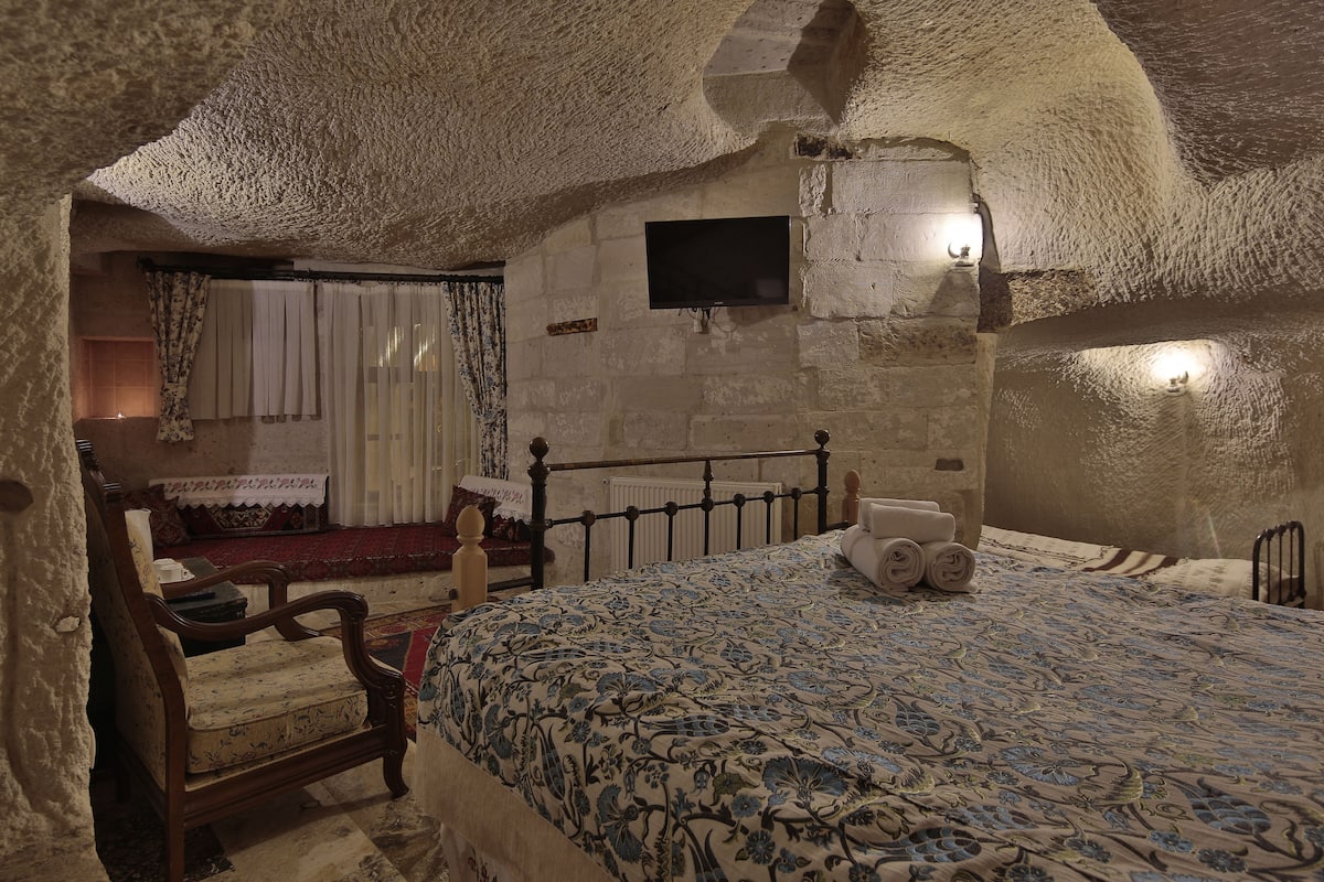 Deluxe driepersoonskamer, 1 slaapkamer | Kameruitzicht