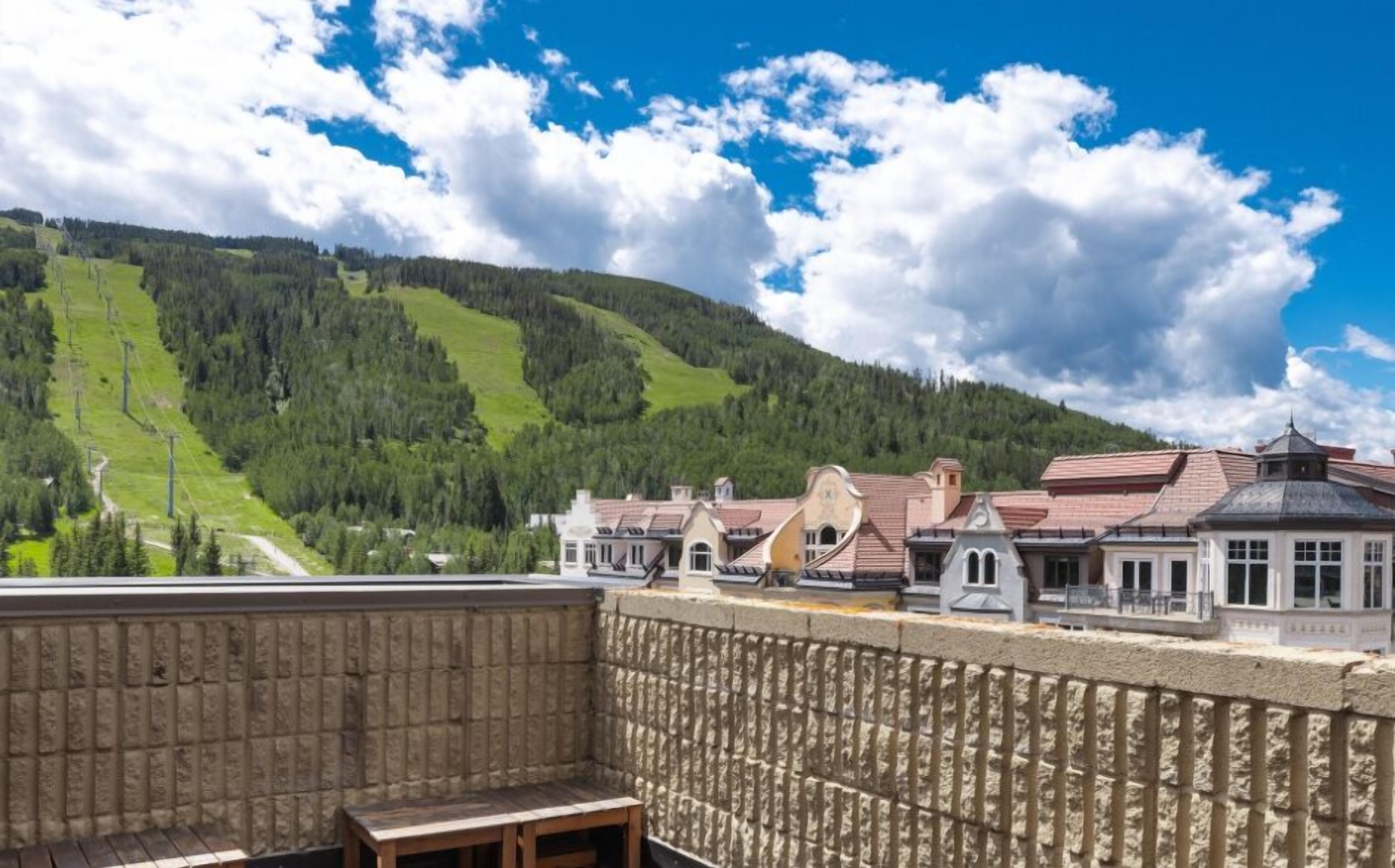 Condo (Platinum with 2 Bath) | Property amenity