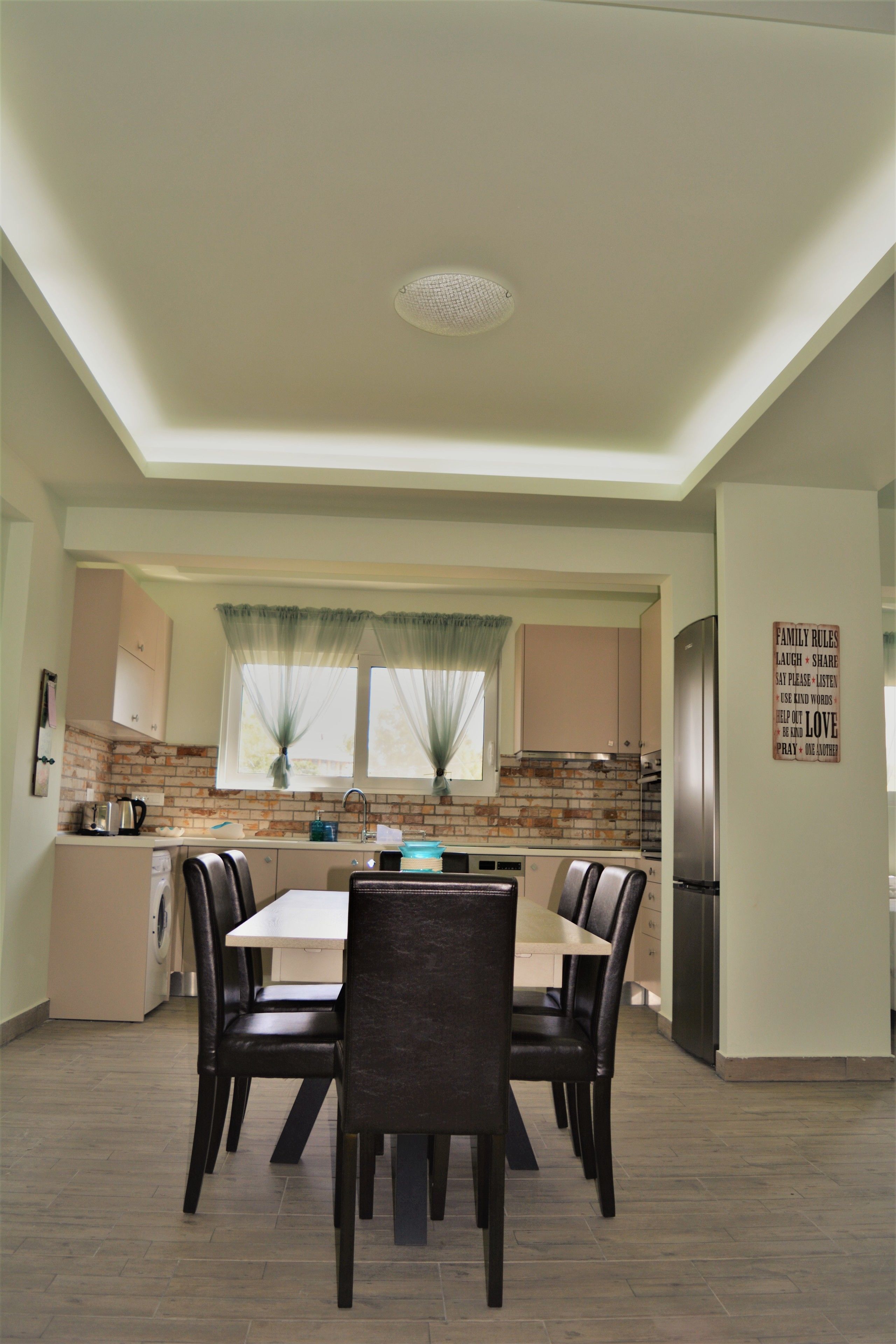 suite | in-room safe, iron/ironing board, free wifi